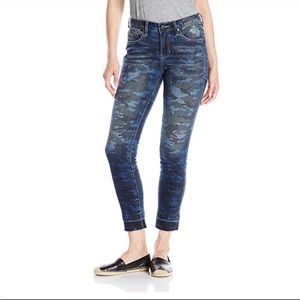 👖 Jag Camo Print Slim Ankle Jeans